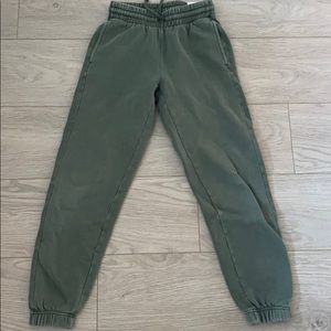 Aritzia boyfriend sweatpant